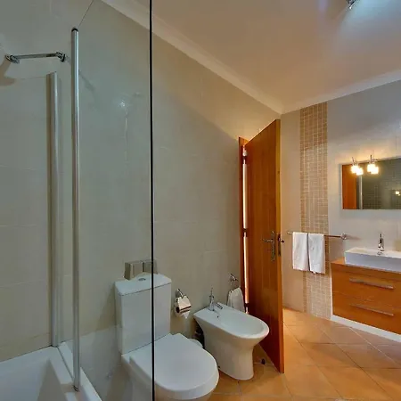 Monte De Madrinha البوفيرا