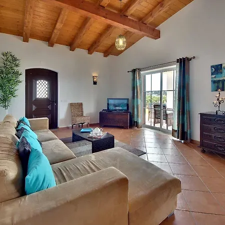 Villa Monte De Madrinha *